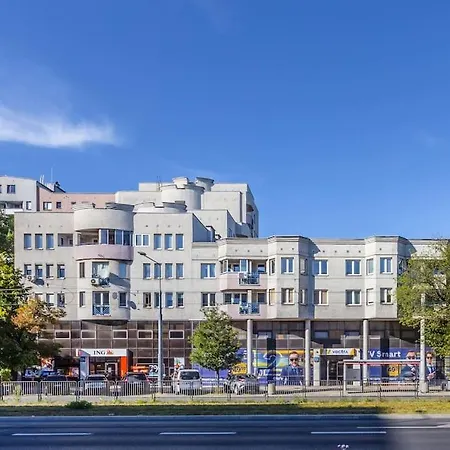 Daire Air-conditioned Cosy Apartment, Wifi 600mb/s *