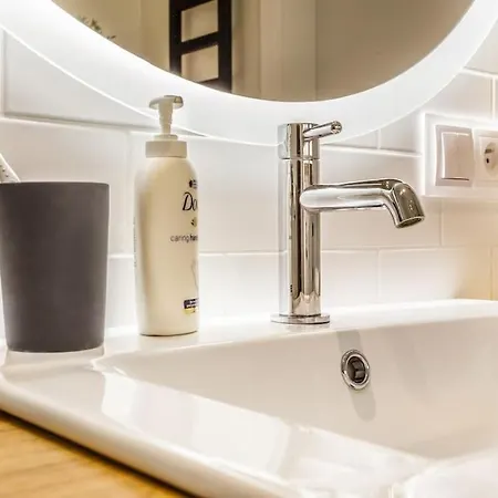 Air-conditioned Cosy Apartment, Wifi 600mb/s *
